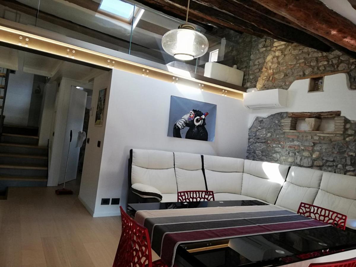 Loft In Piazza Con Soppalco Appartement Cividale del Friuli Buitenkant foto