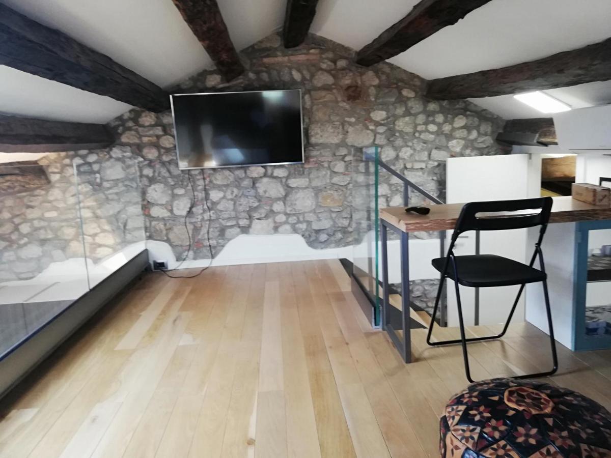 Loft In Piazza Con Soppalco Appartement Cividale del Friuli Buitenkant foto